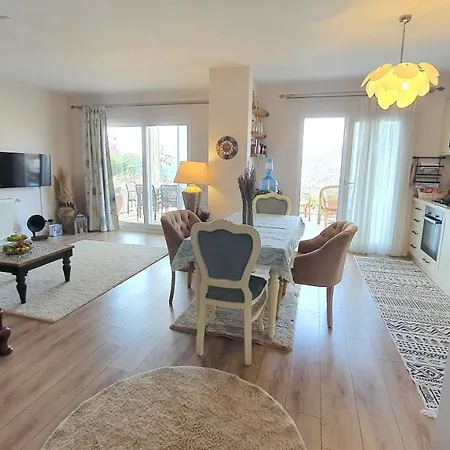 Beautiful Villa In Bodrum Guemuesluek For Families And Couples 빌라 *